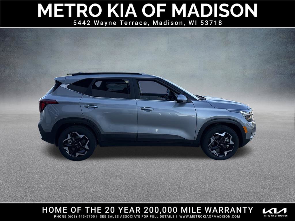 Used 2025 Kia Seltos EX w/ EX Sunroof Package AWD/4WD image 7
