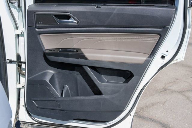 Used 2021 Volkswagen Atlas SEL Premium image 19