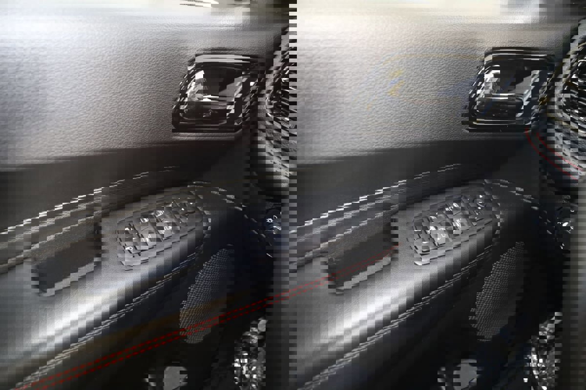 Used 2025 Dodge Durango GT w/ Trailer Tow Group IV image 31