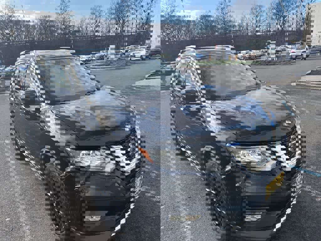 Used 2018 Nissan Rogue SL w/ Premium Package image 8