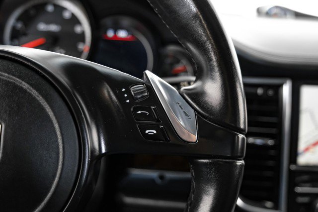Used 2010 Porsche Panamera Turbo image 18