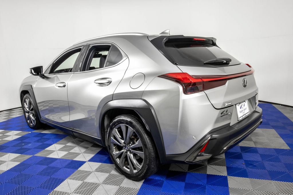 Used 2019 Lexus UX 200 F Sport w/ F Sport Premium Package FWD image 8