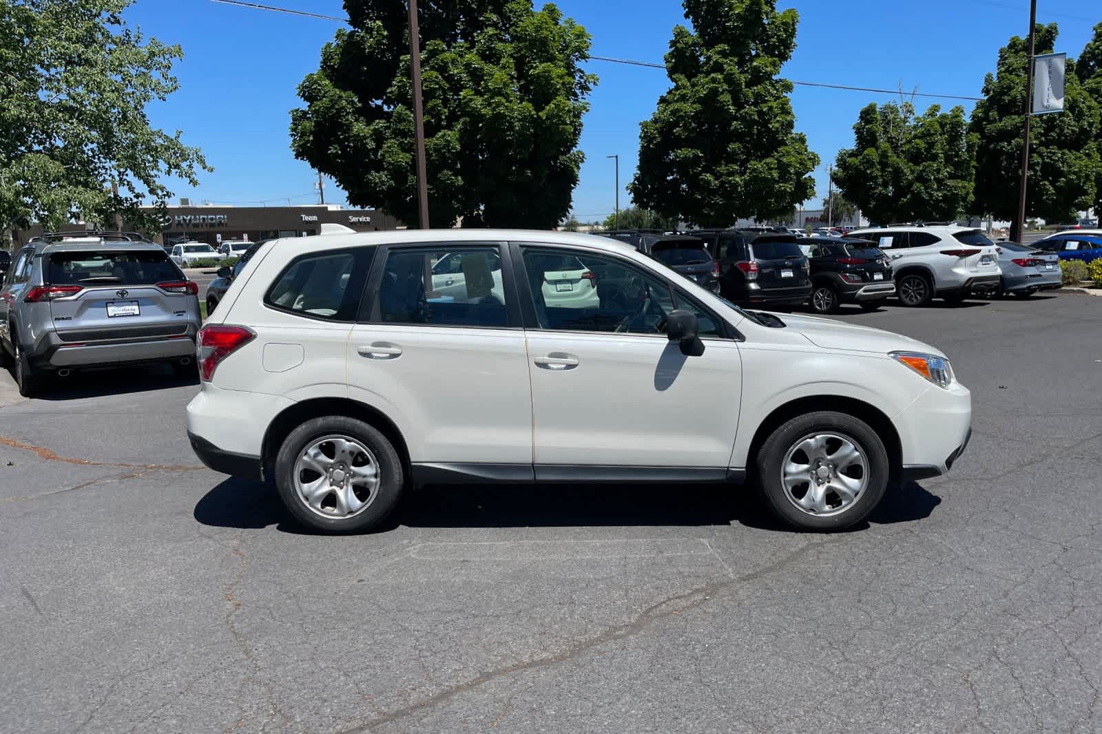 Used 2016 Subaru Forester 2.5i w/ Popular Package #1 AWD/4WD image 6