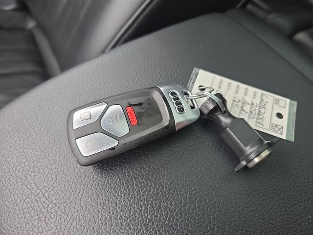 Used 2020 Audi Q5 e Premium Plus AWD/4WD image 30