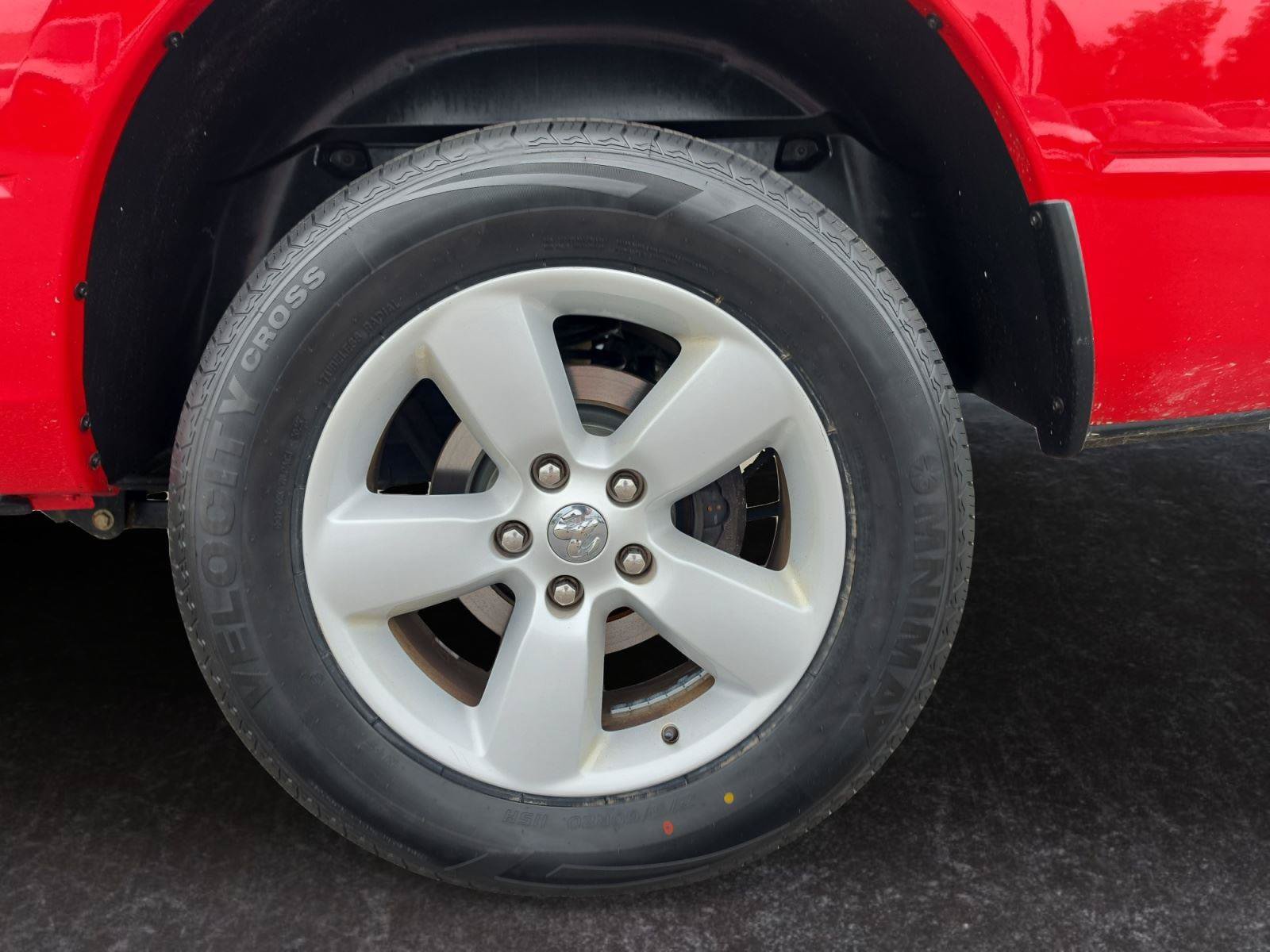 Used 2023 RAM 1500 Classic SLT AWD/4WD image 25