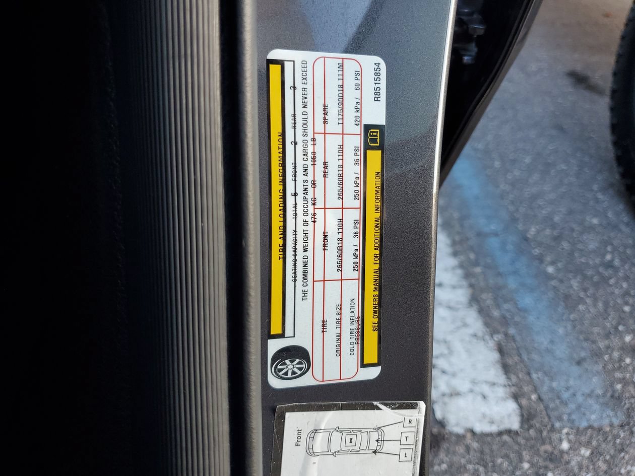 Used 2024 Jeep Grand Cherokee Limited RWD image 30