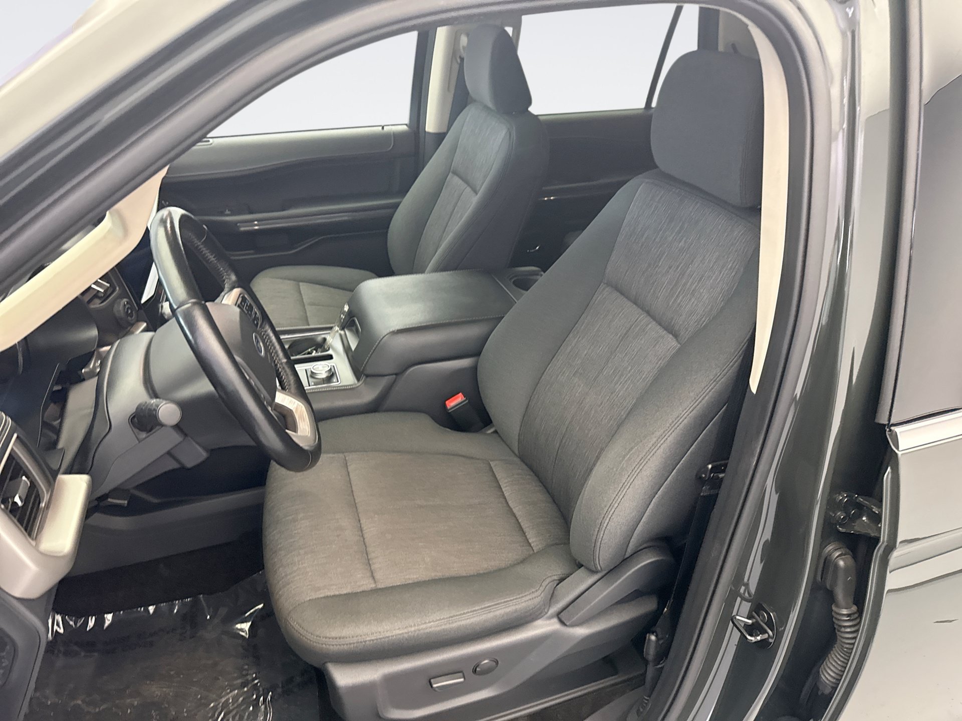Used 2022 Ford Expedition XLT AWD/4WD image 11