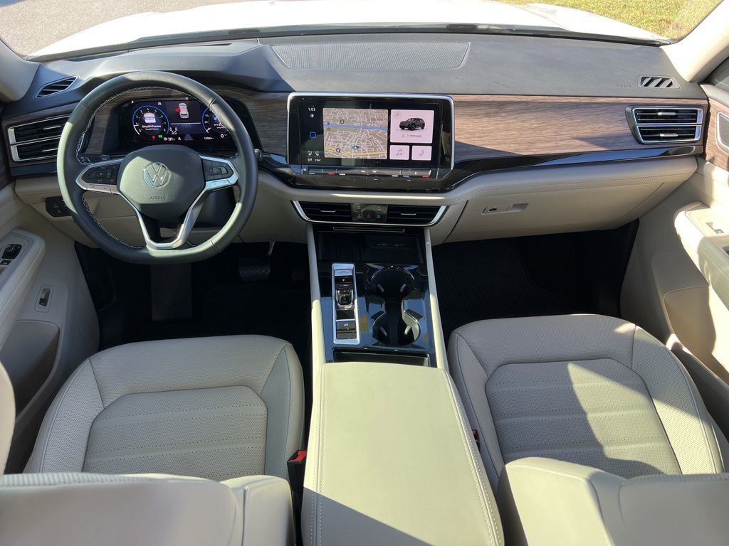 Used 2025 Volkswagen Atlas SEL image 25