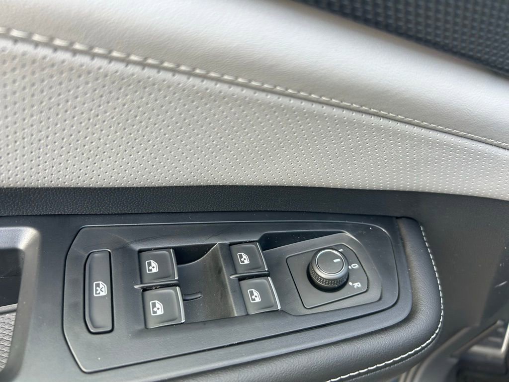 New 2026 Volkswagen Atlas Cross Sport SEL R-Line image 53