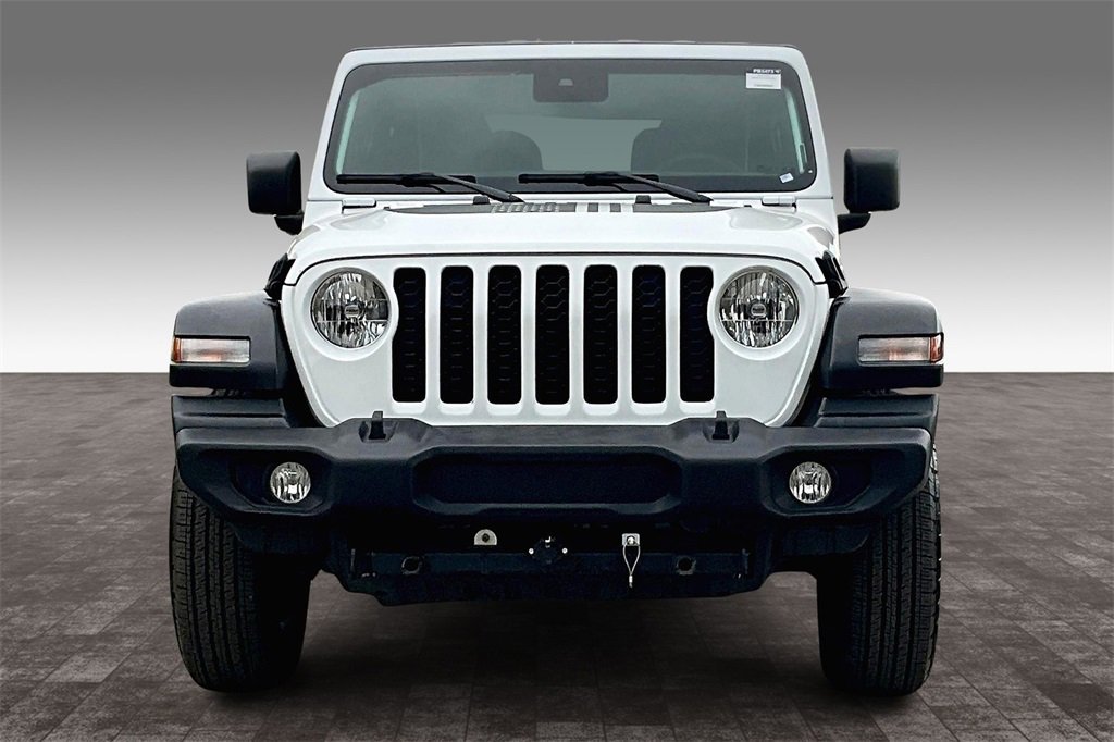 Used 2024 Jeep Wrangler Sport S image 4