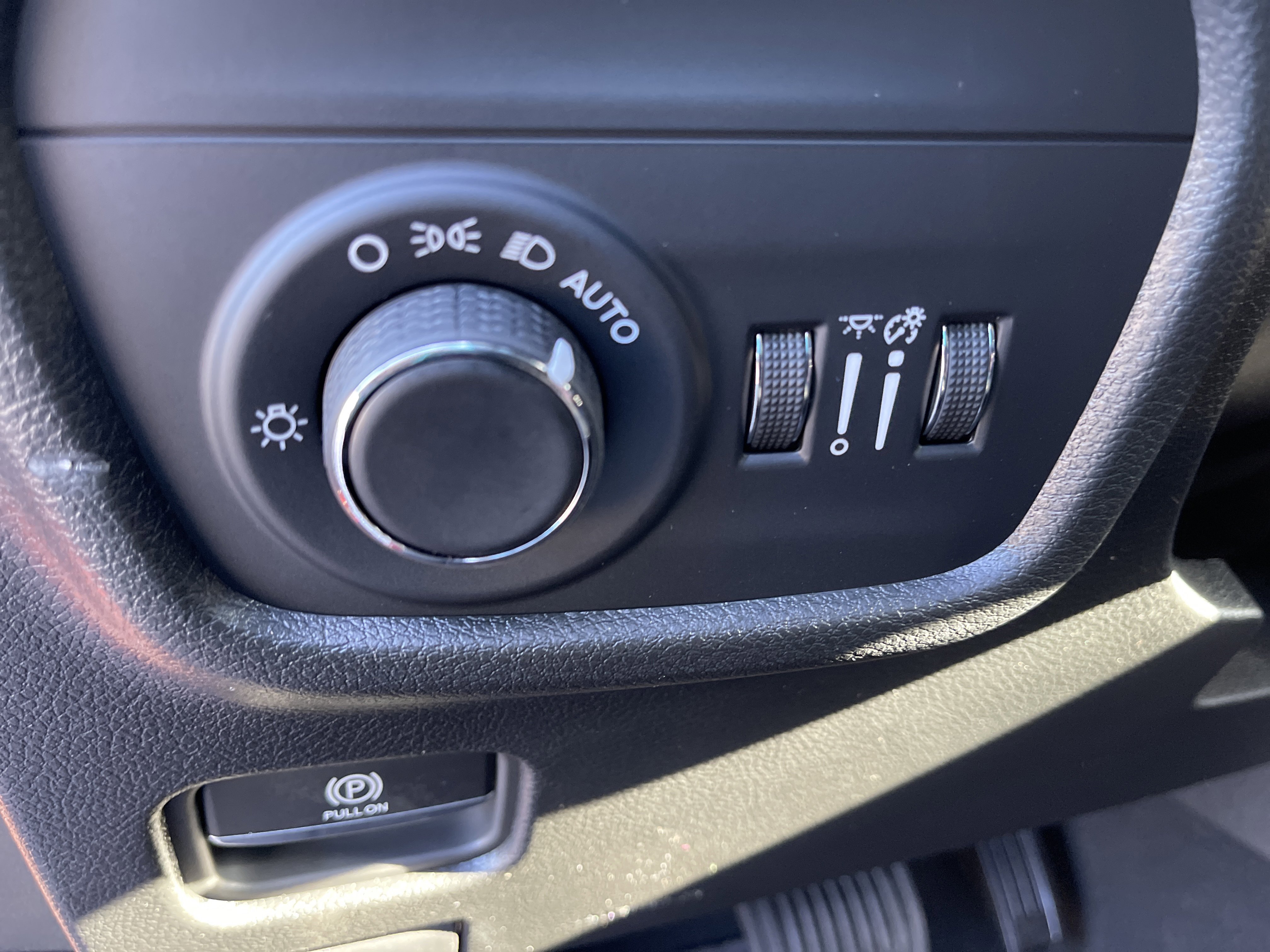 New 2025 Jeep Grand Cherokee Altitude image 20