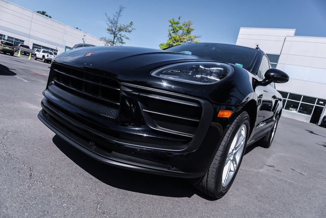 Used 2022 Porsche Macan AWD/4WD image 19