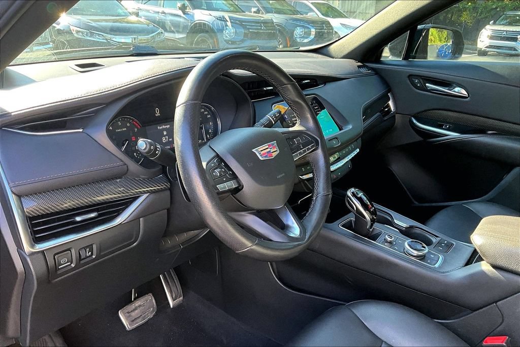 Used 2022 Cadillac XT4 Sport w/ Enhanced Visibility Package AWD/4WD image 17