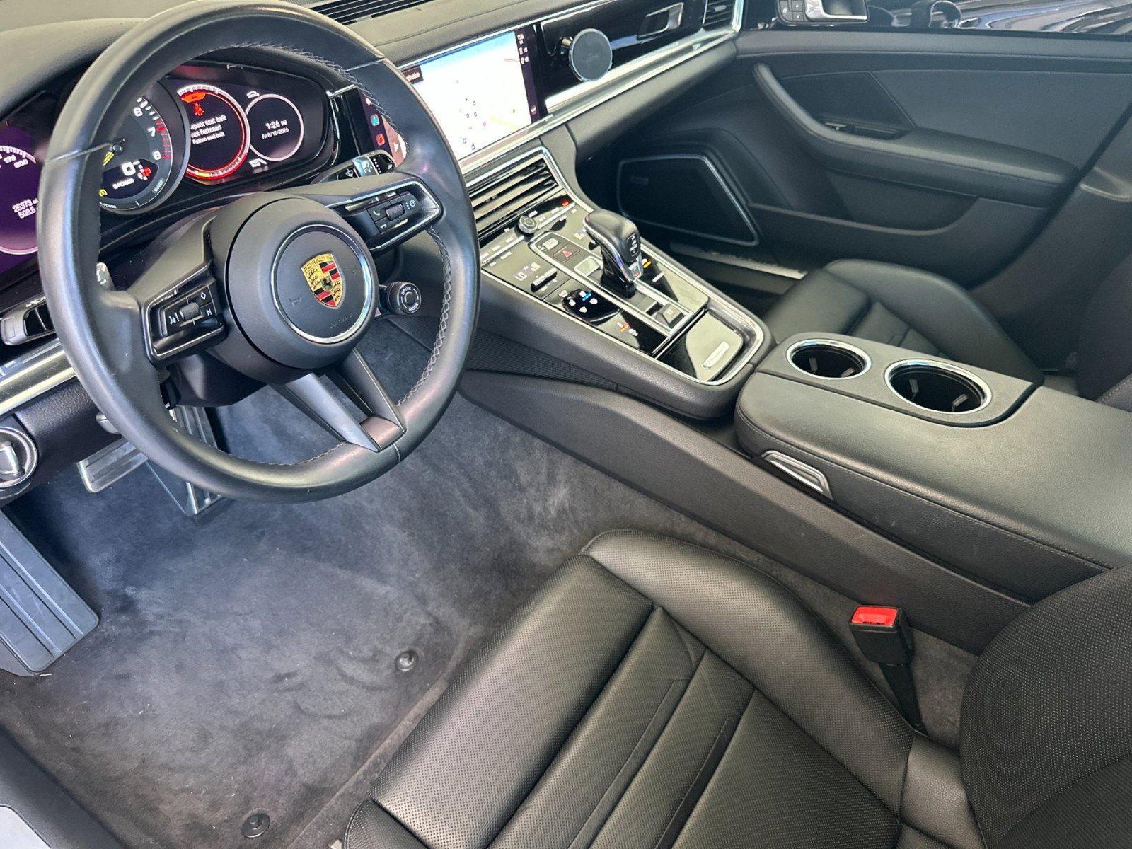 Used 2022 Porsche Panamera 4S AWD/4WD image 4