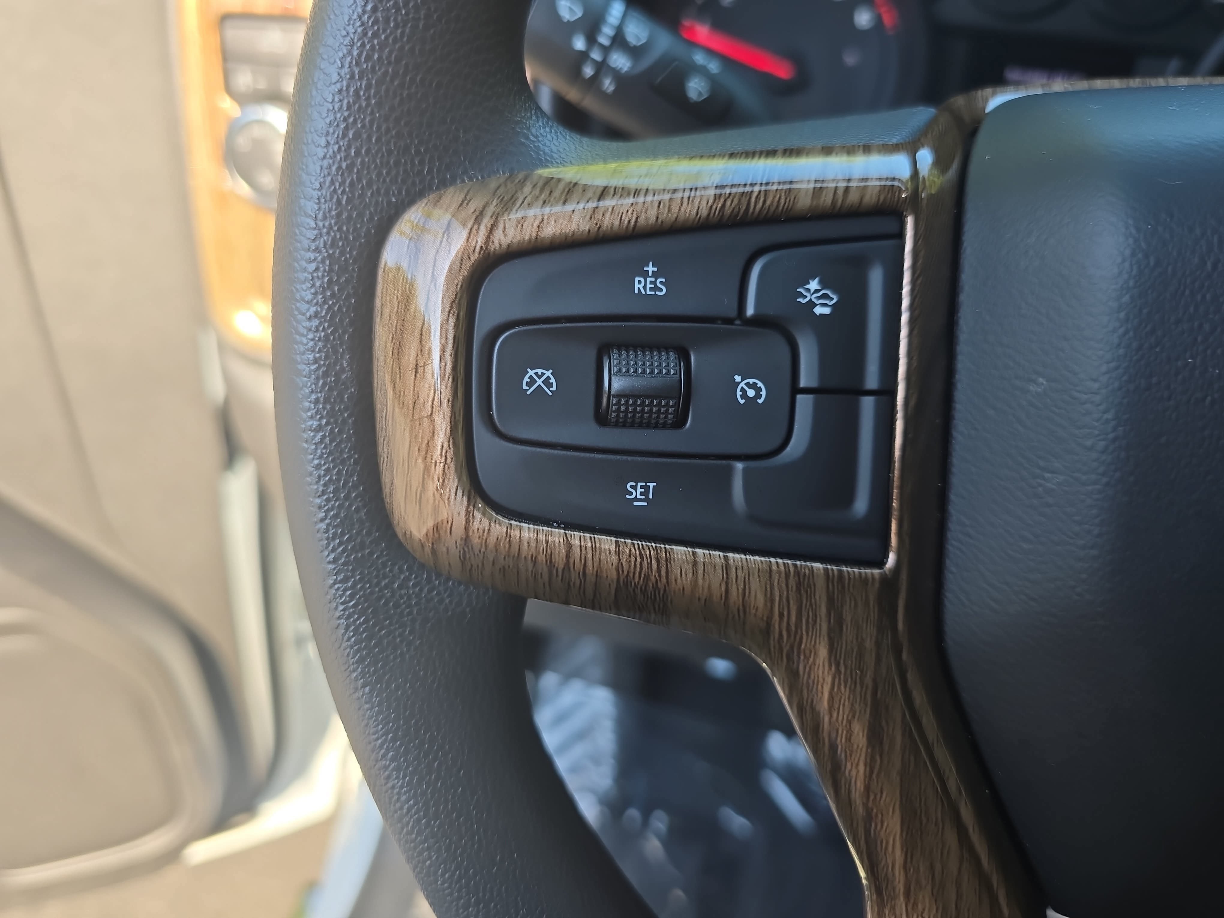 Used 2025 Chevrolet Silverado 1500 Custom RWD image 16