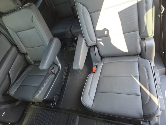 New 2025 GMC Yukon XL Denali w/ Sun & Power Step Package image 29
