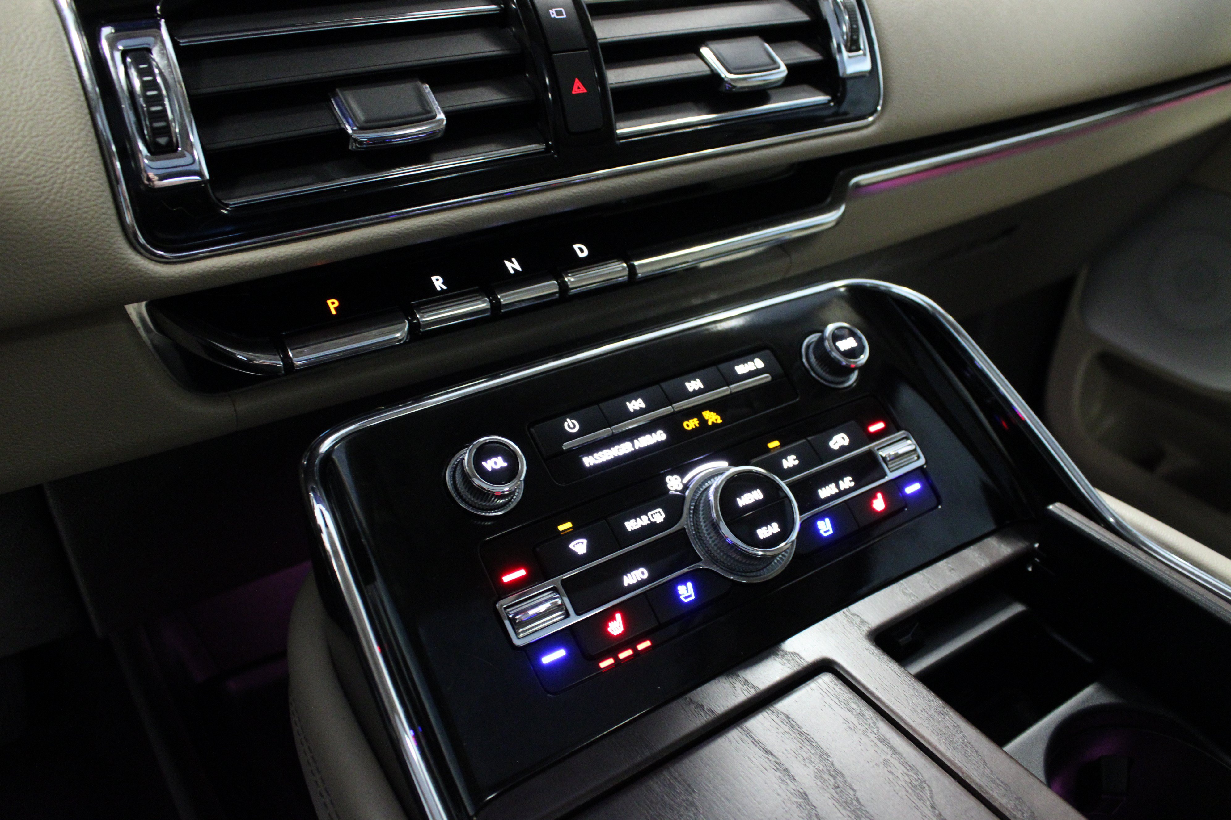 Used 2024 Lincoln Navigator L Reserve AWD/4WD image 24