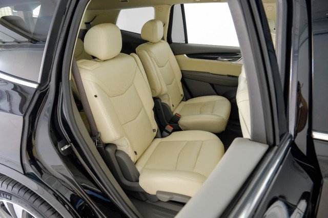 Used 2023 Cadillac XT6 Premium Luxury AWD/4WD image 45