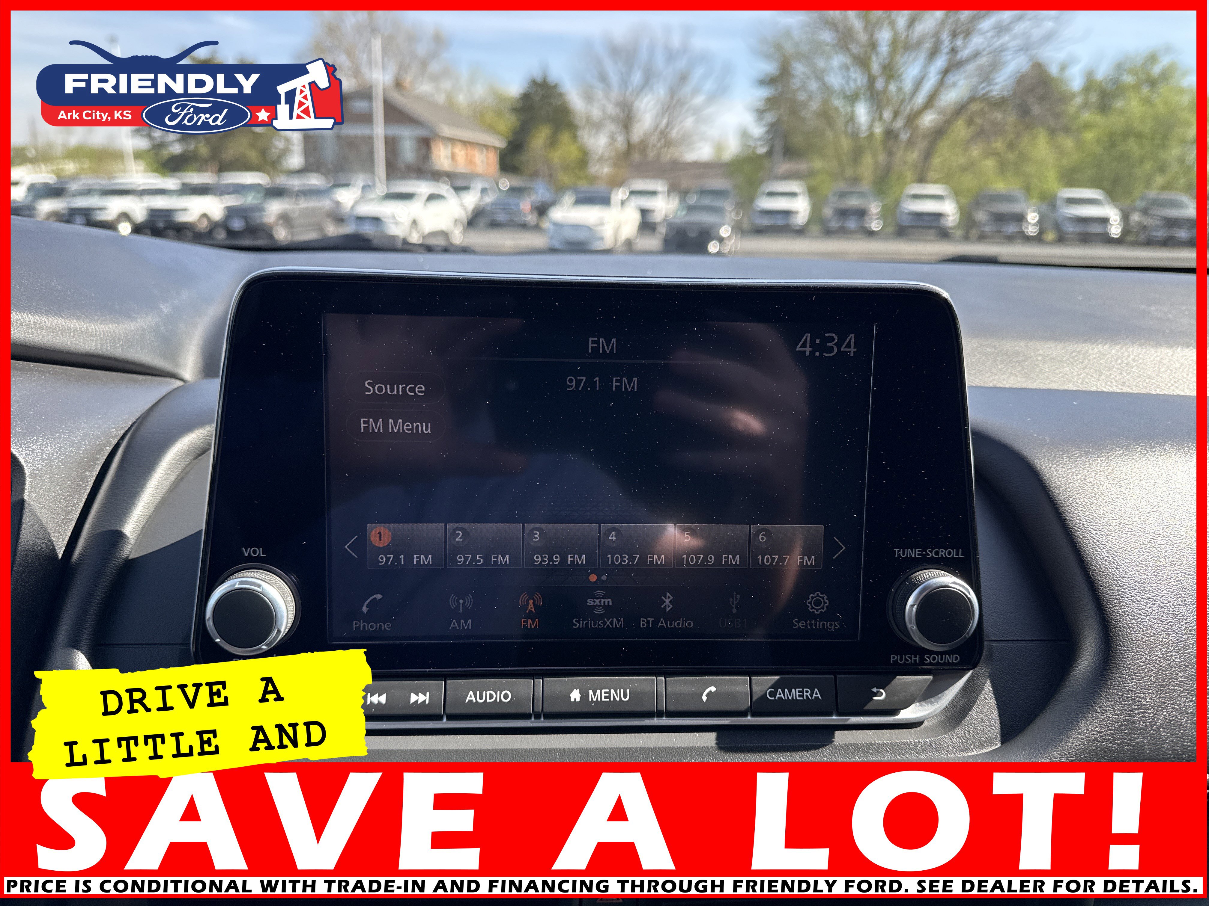 Used 2024 Nissan Rogue SV image 18