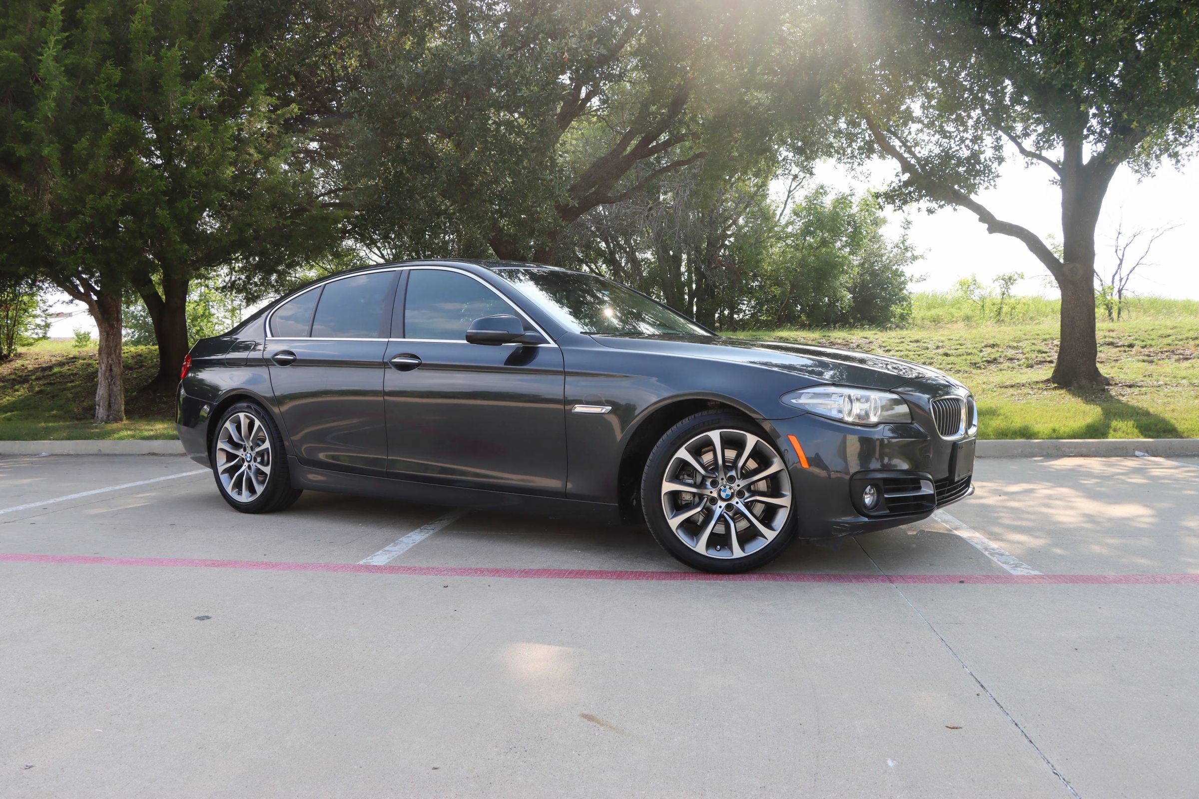 Used 2016 BMW 535i xDrive Sedan AWD/4WD image 1