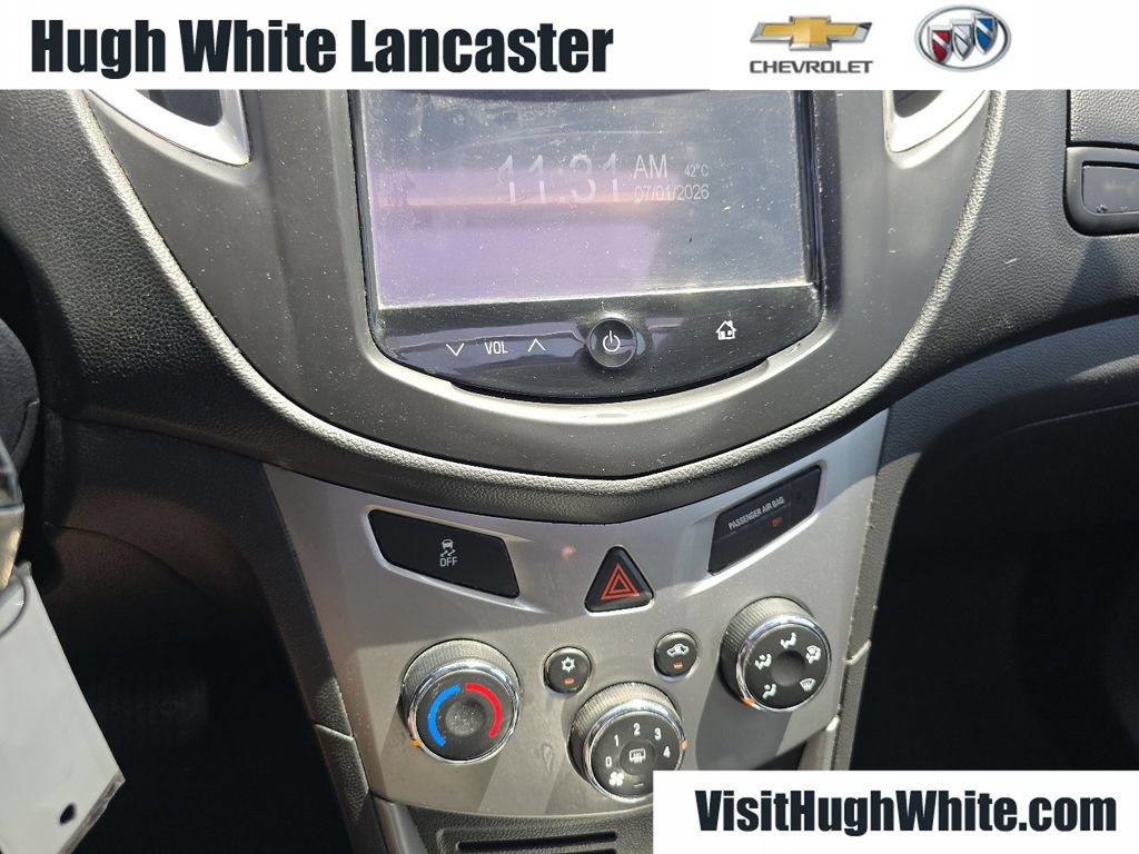 Used 2015 Chevrolet Trax LT w/ LT Sun and Sound Package AWD/4WD image 30