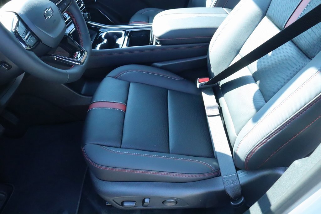 New 2026 Chevrolet Traverse RS image 11