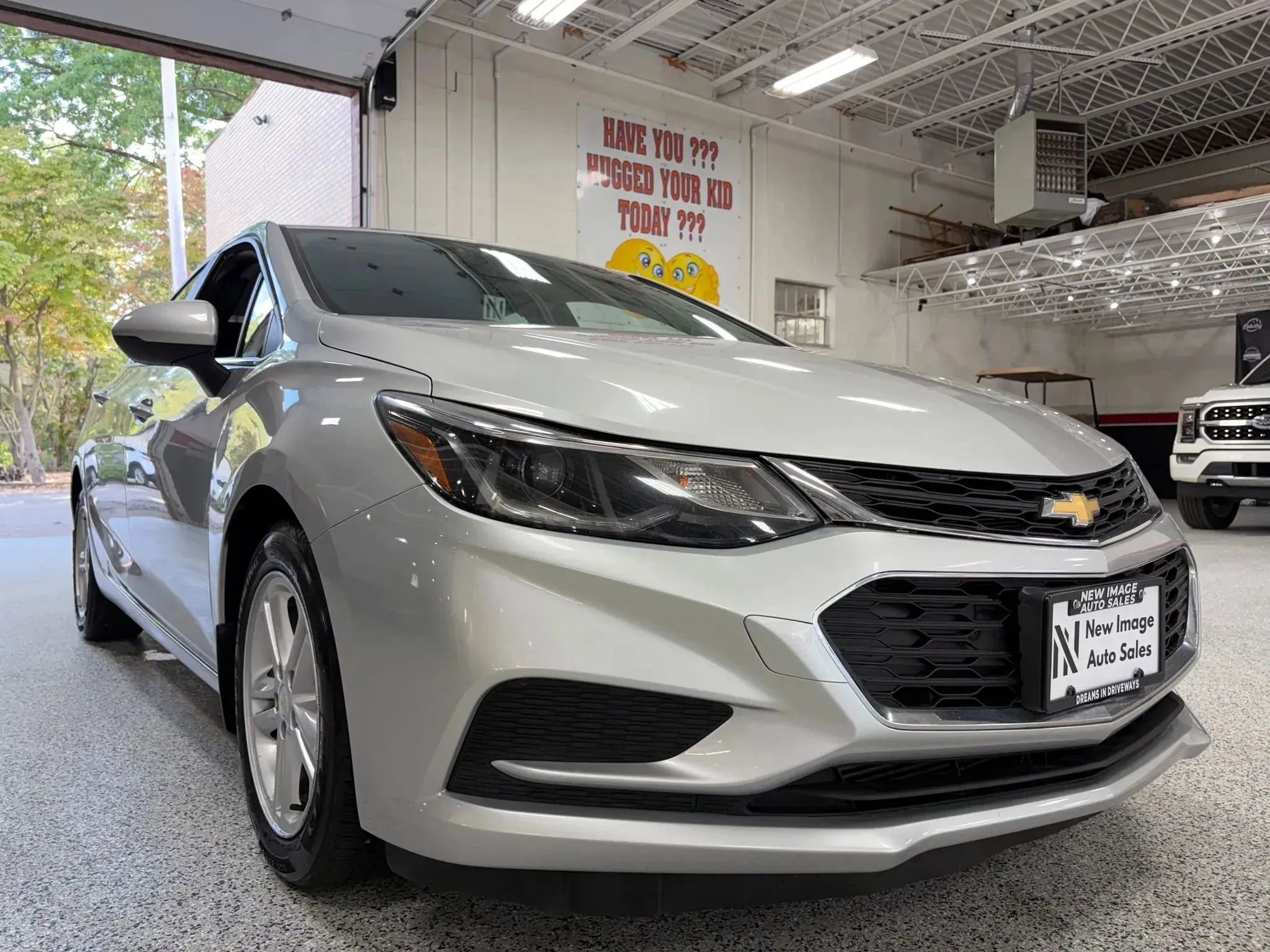 Used 2017 Chevrolet Cruze LT