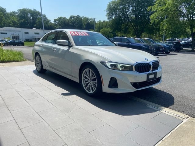 Used 2024 BMW 330i xDrive Sedan w/ Premium Package AWD/4WD image 5
