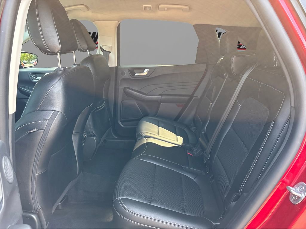 Used 2022 Ford Escape SEL w/ Technology Package image 10