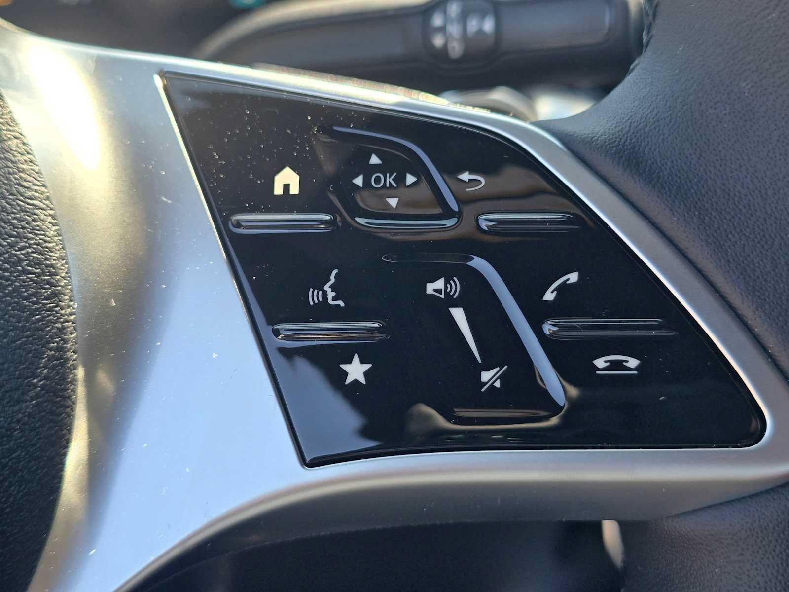 New 2026 Mercedes-Benz GLB 250 image 32