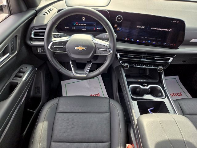 Used 2026 Chevrolet Traverse LT AWD/4WD image 14