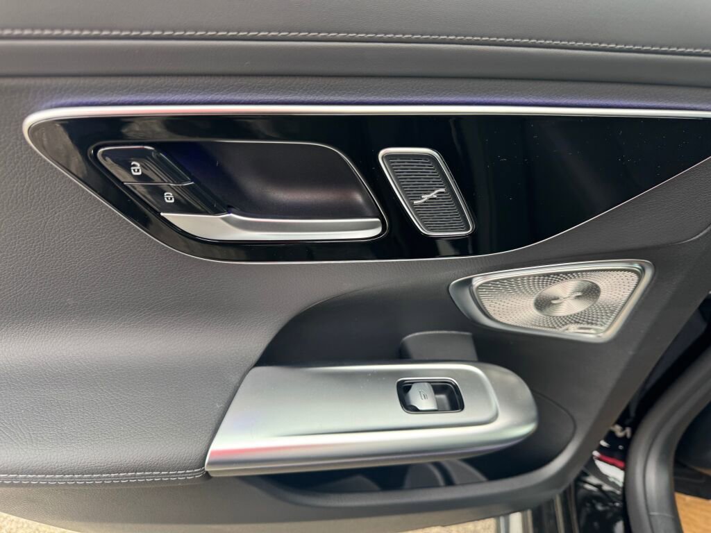 New 2026 Mercedes-Benz C 300 4MATIC Sedan image 16