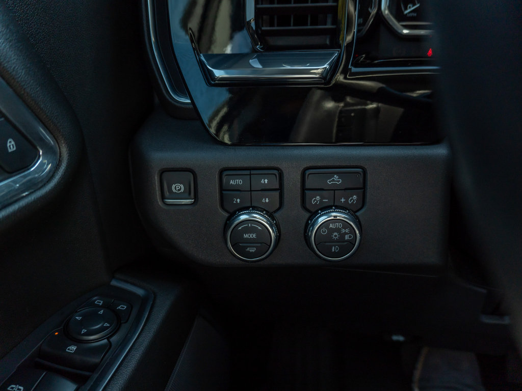 Used 2024 GMC Sierra 1500 Elevation AWD/4WD image 28