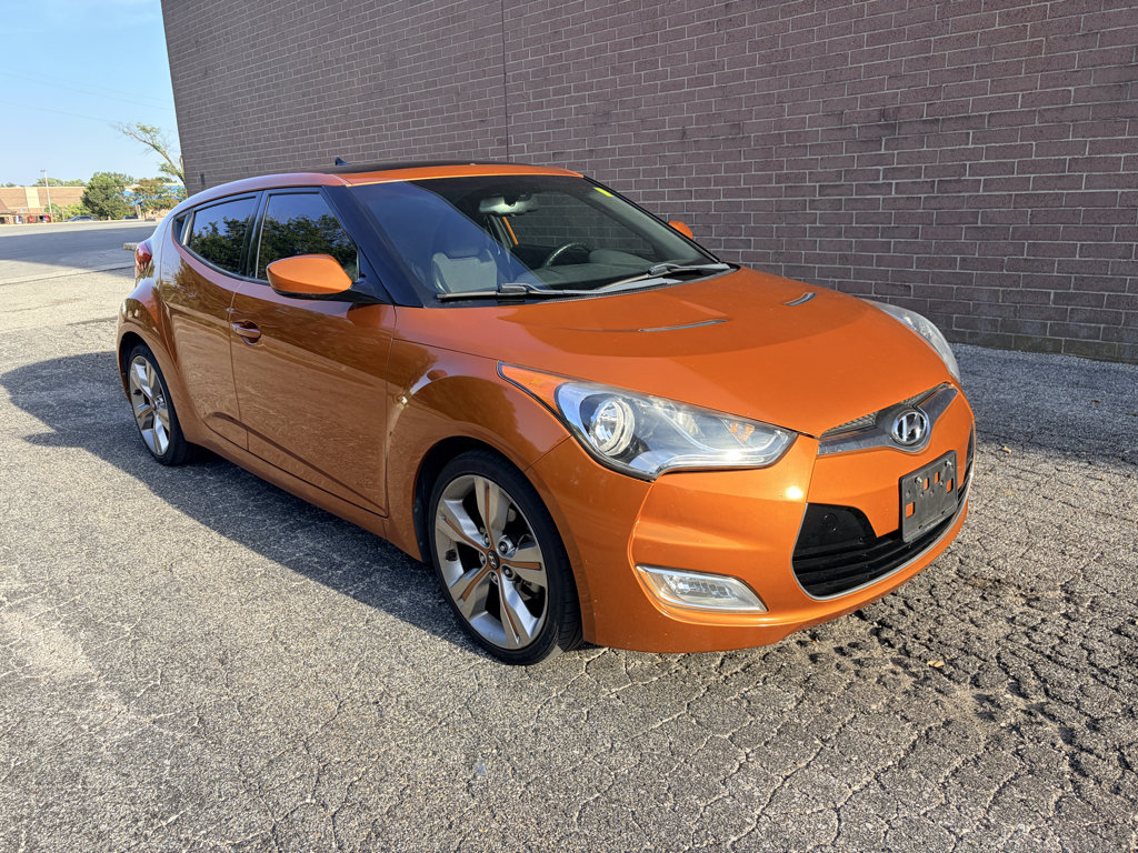 Used 2013 Hyundai Veloster w/ Style Pkg FWD image 7