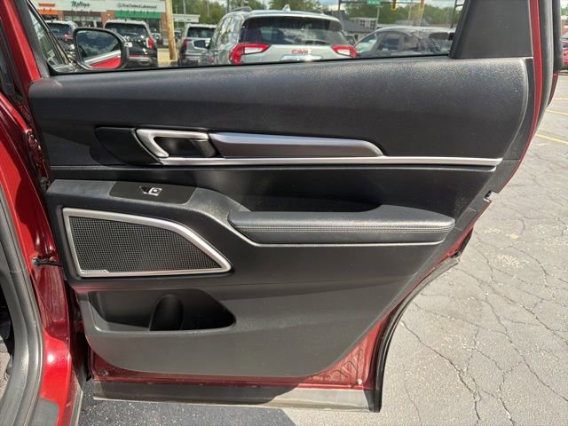 Used 2023 Kia Telluride S AWD/4WD image 16