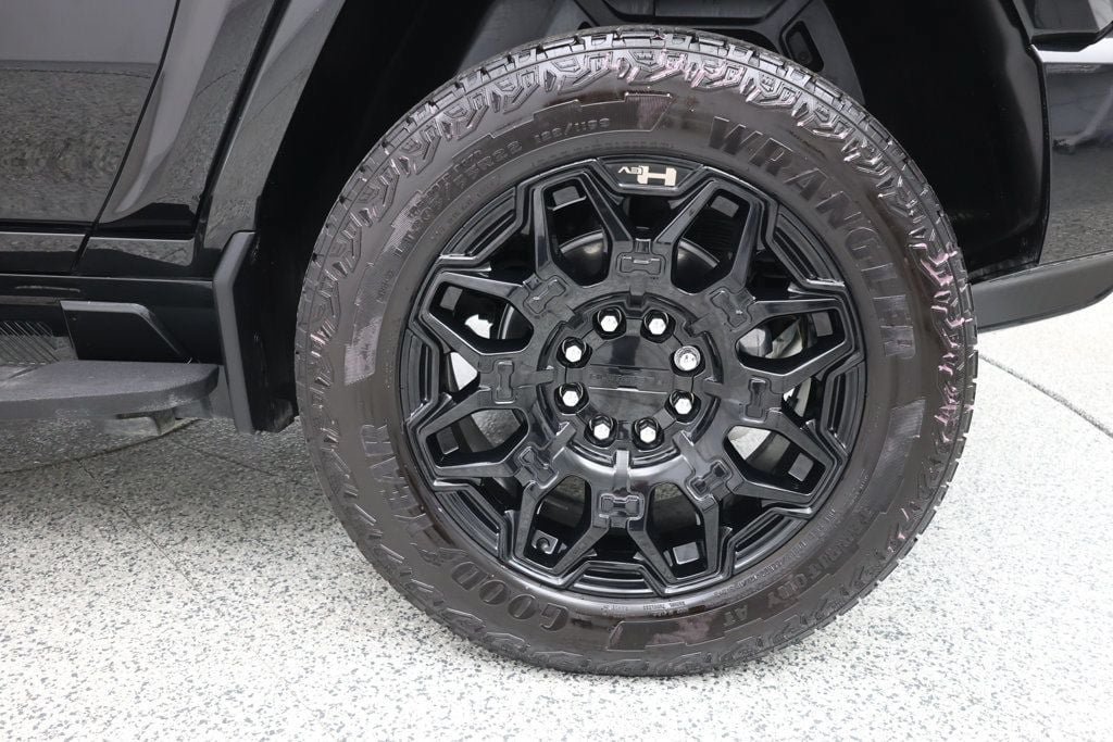 Used 2024 GMC Hummer EV 2X AWD/4WD image 7