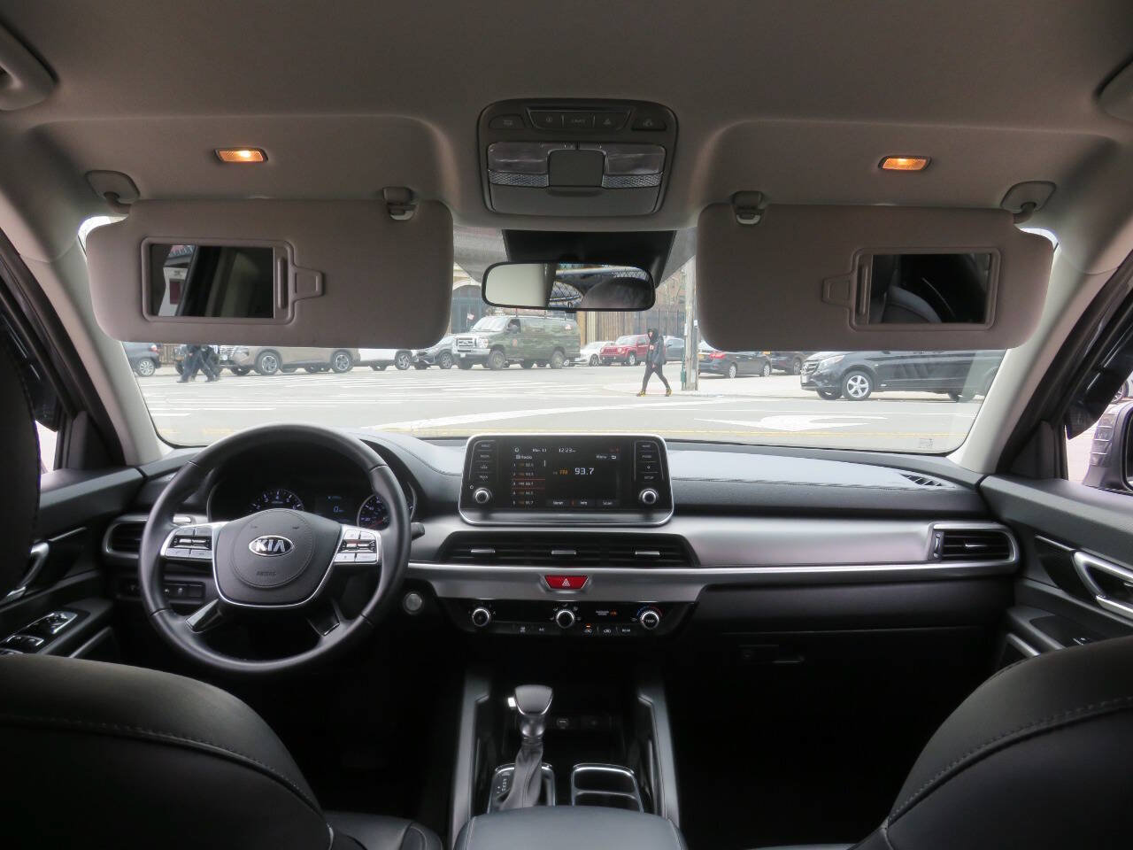 Used 2020 Kia Telluride LX AWD/4WD image 13