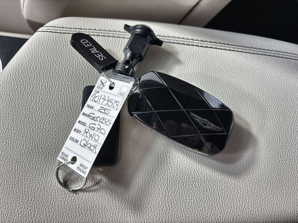 New 2026 Genesis G70 2.5T RWD image 27