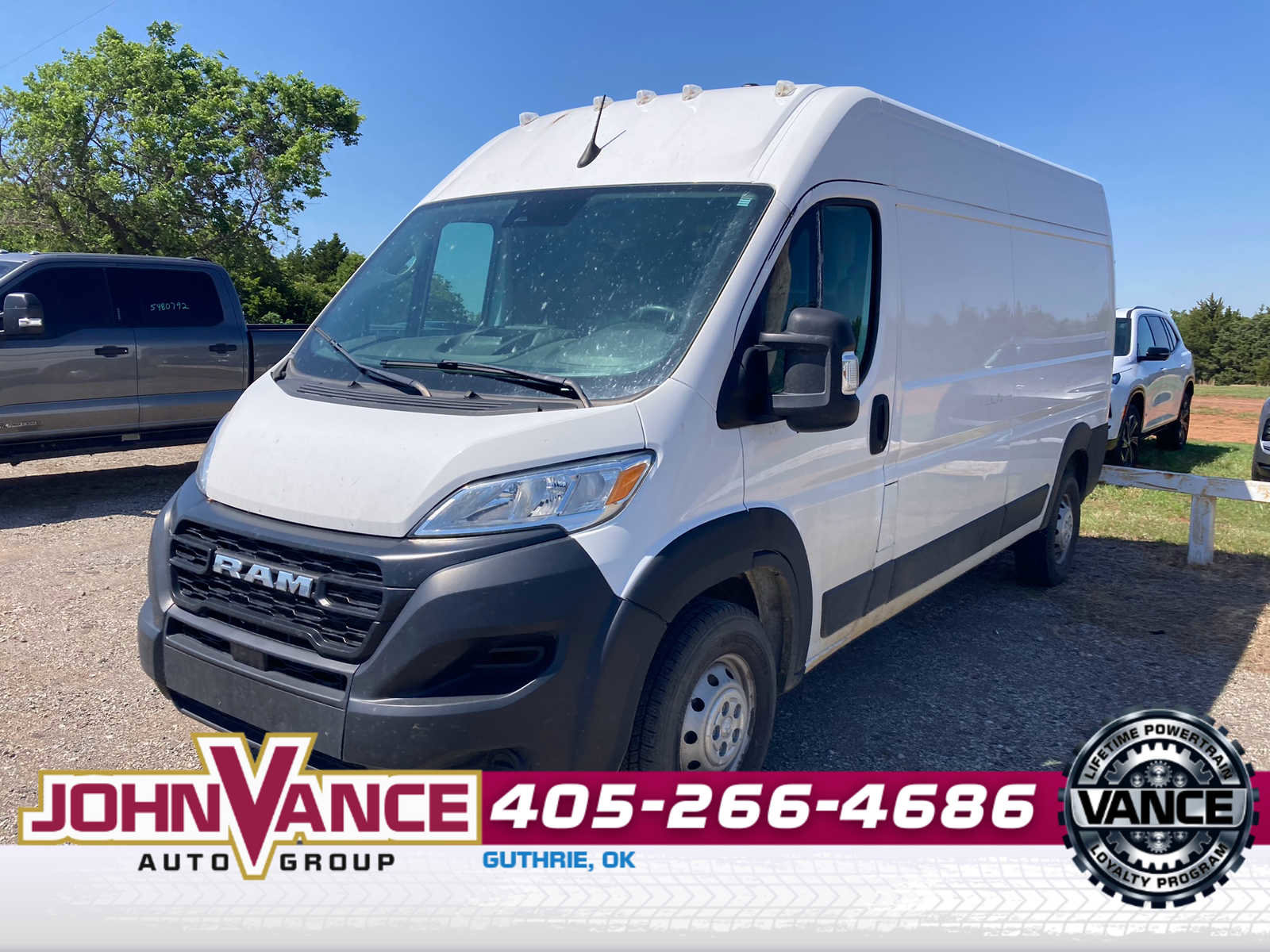 Used 2023 RAM ProMaster 2500 FWD image 1