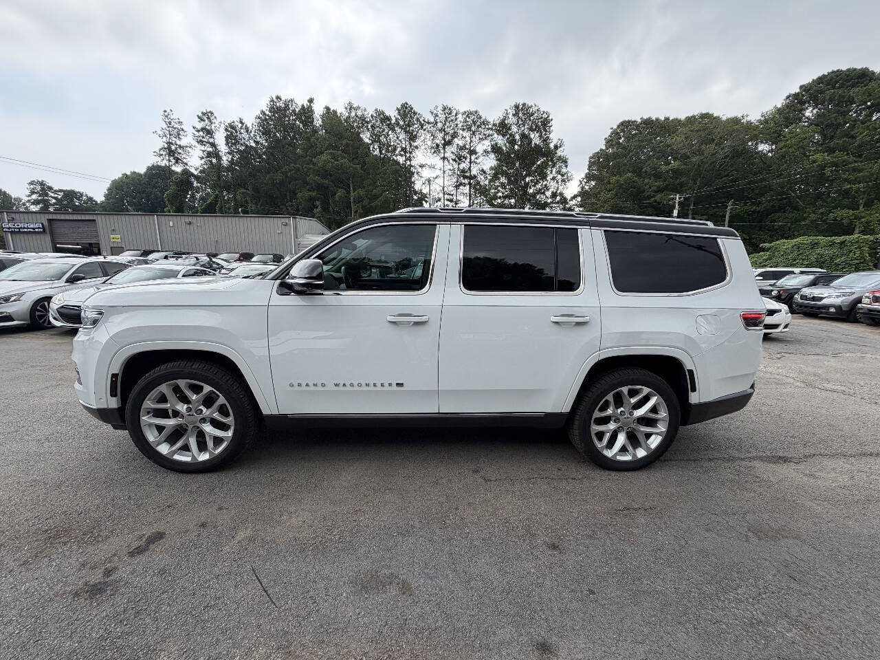 Used 2022 Jeep Grand Wagoneer Series I AWD/4WD image 9