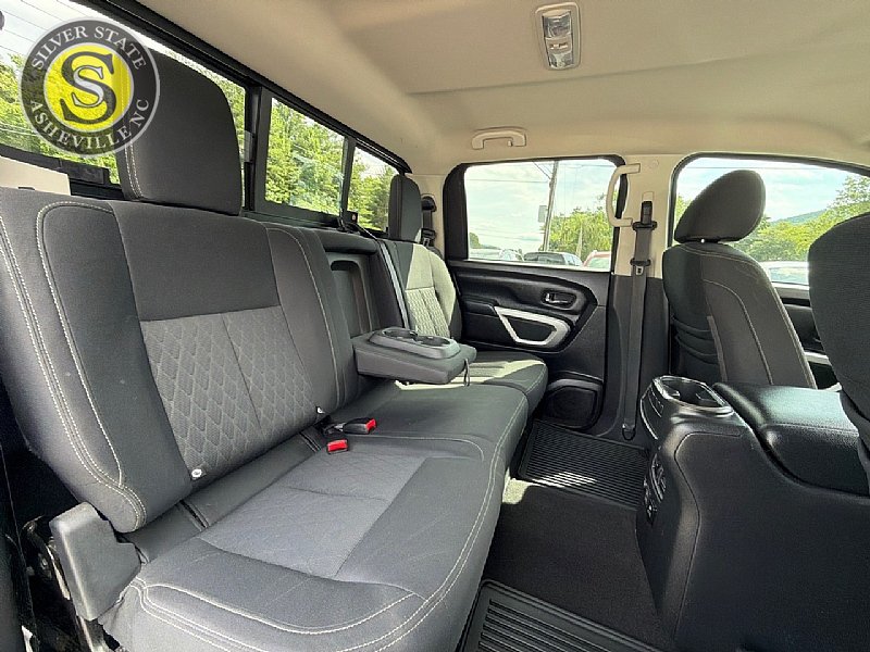 Used 2019 Nissan Titan SV w/ SV Convenience Package AWD/4WD image 20