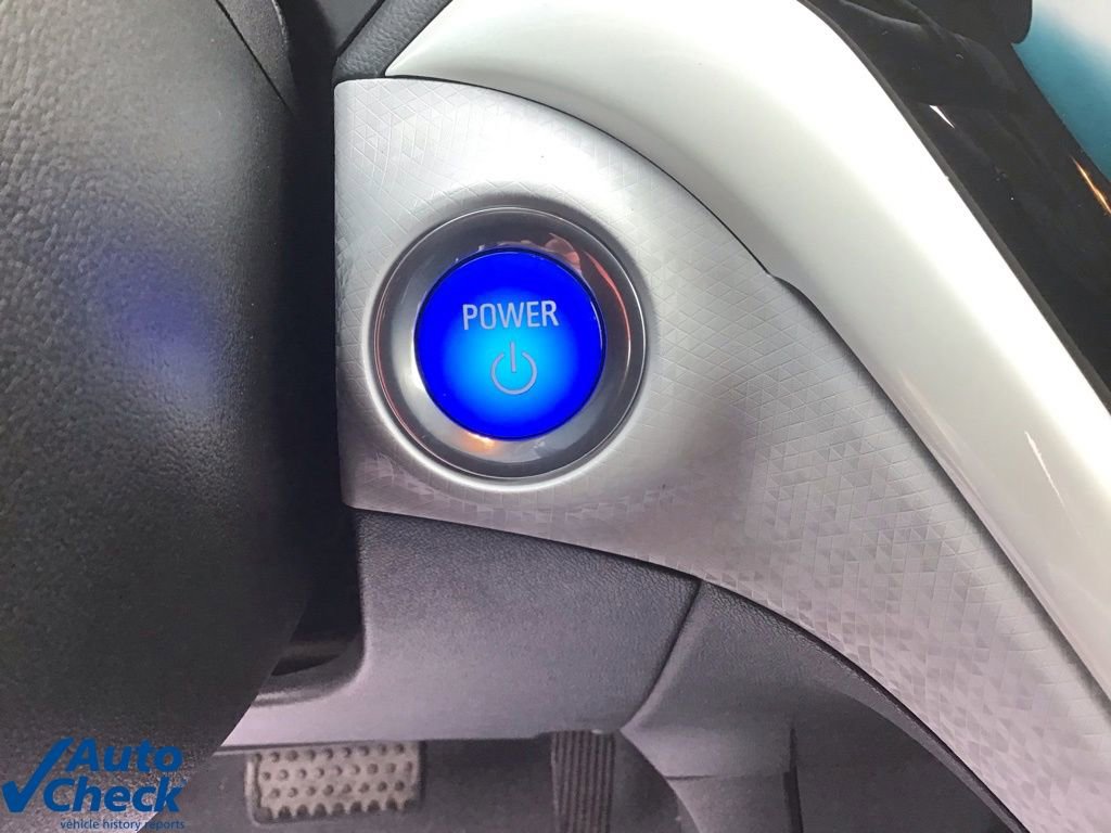 Used 2019 Chevrolet Bolt Premier w/ Infotainment Package image 37