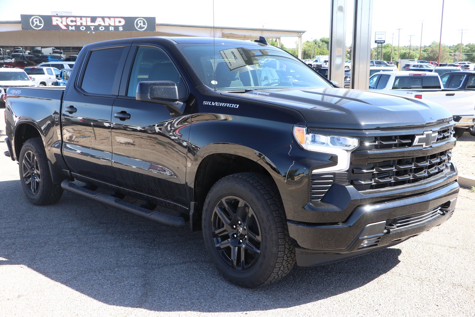 New 2026 Chevrolet Silverado 1500 RST w/ RST Select Package AWD/4WD image 1