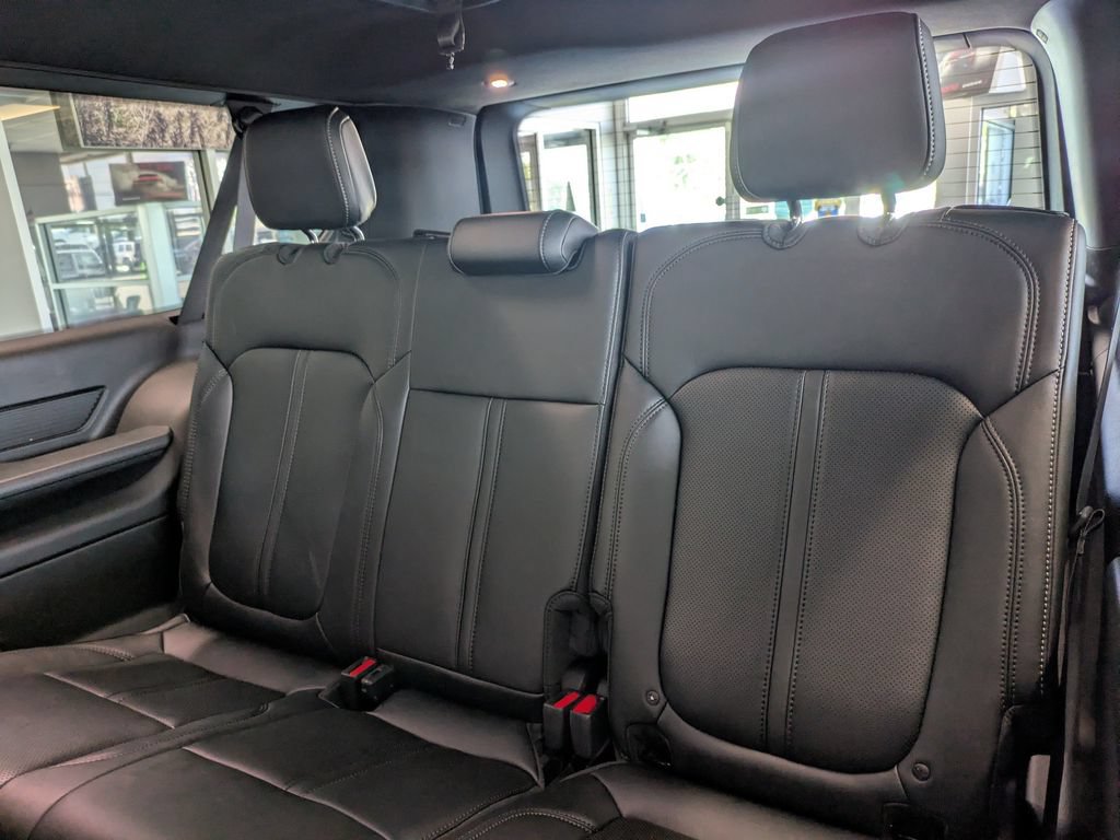New 2026 Jeep Grand Wagoneer L Limited AWD/4WD image 15