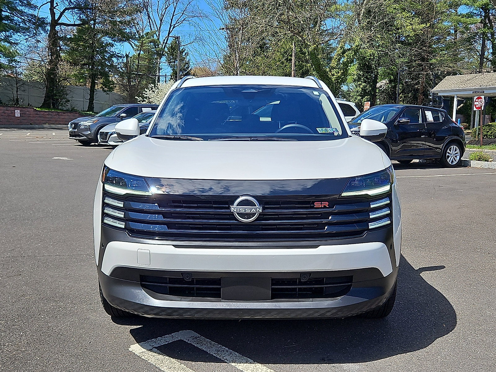 Certified 2025 Nissan Kicks SR image 2