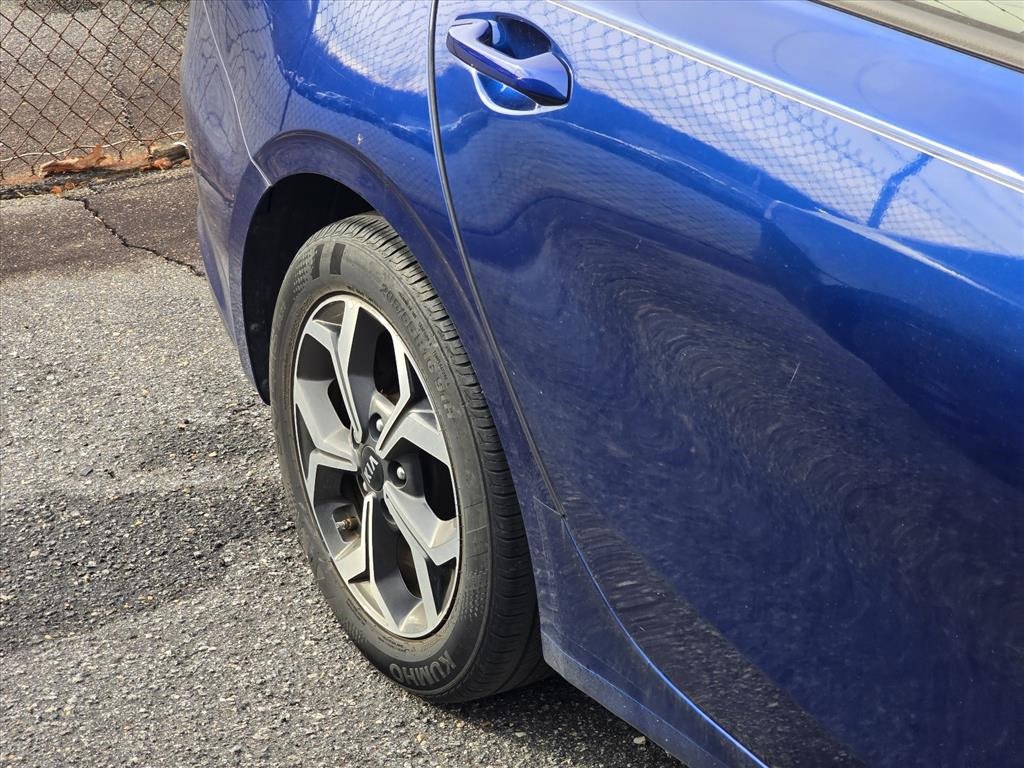 Used 2021 Kia Forte LXS image 12