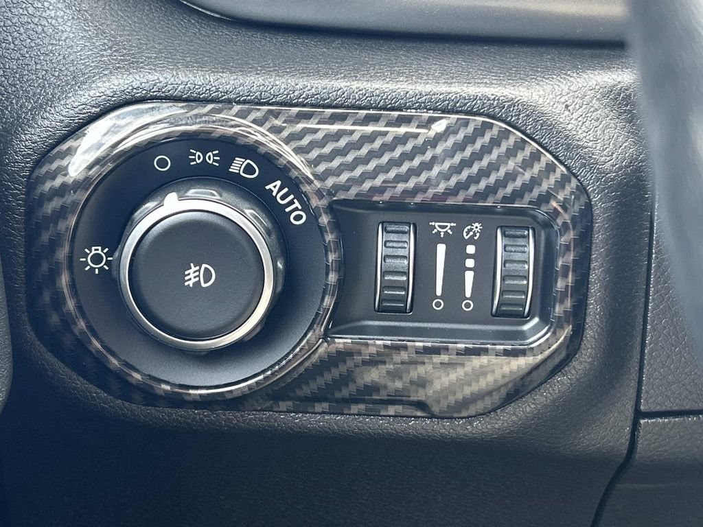 Used 2021 Jeep Wrangler Sport AWD/4WD image 33