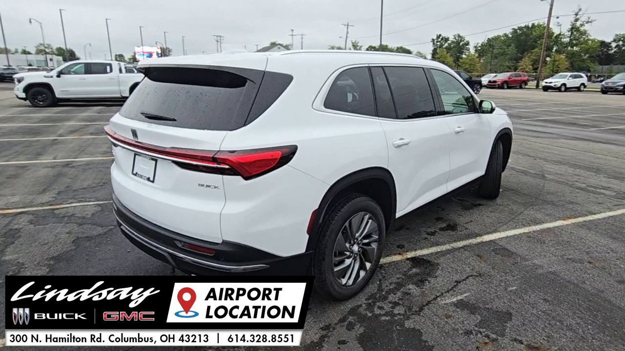 New 2027 Buick Enclave Preferred w/ LPO, Floor Liner Package FWD image 9