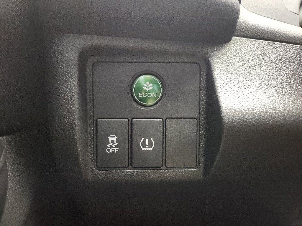 Used 2018 Honda HR-V LX image 9