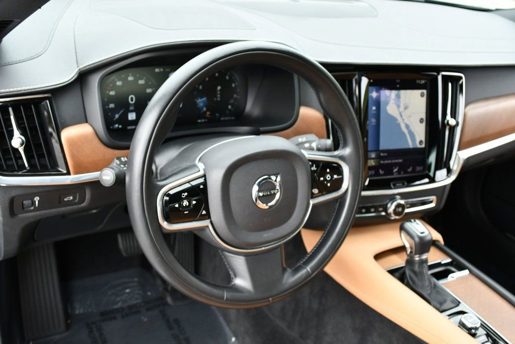 Used 2017 Volvo S90 T6 Inscription w/ Vision Package AWD/4WD image 42